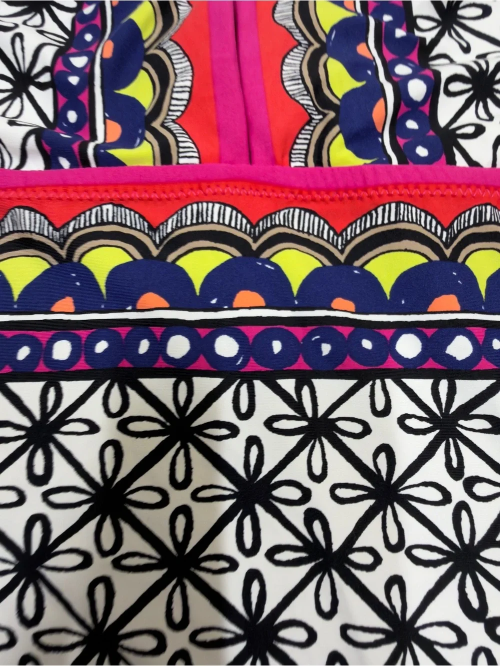 Trina Turk Tanzania Tankini top size 4